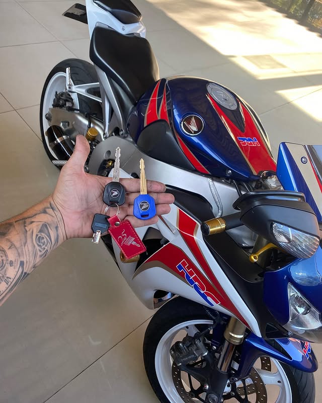Chaves para motocicleta Honda CBR